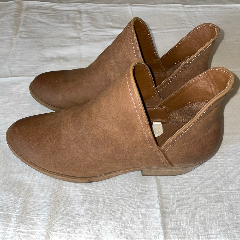 Booties - Picture 2 of 7